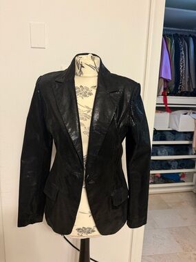 Guy Laroche Black Textured Single-Button Blazer